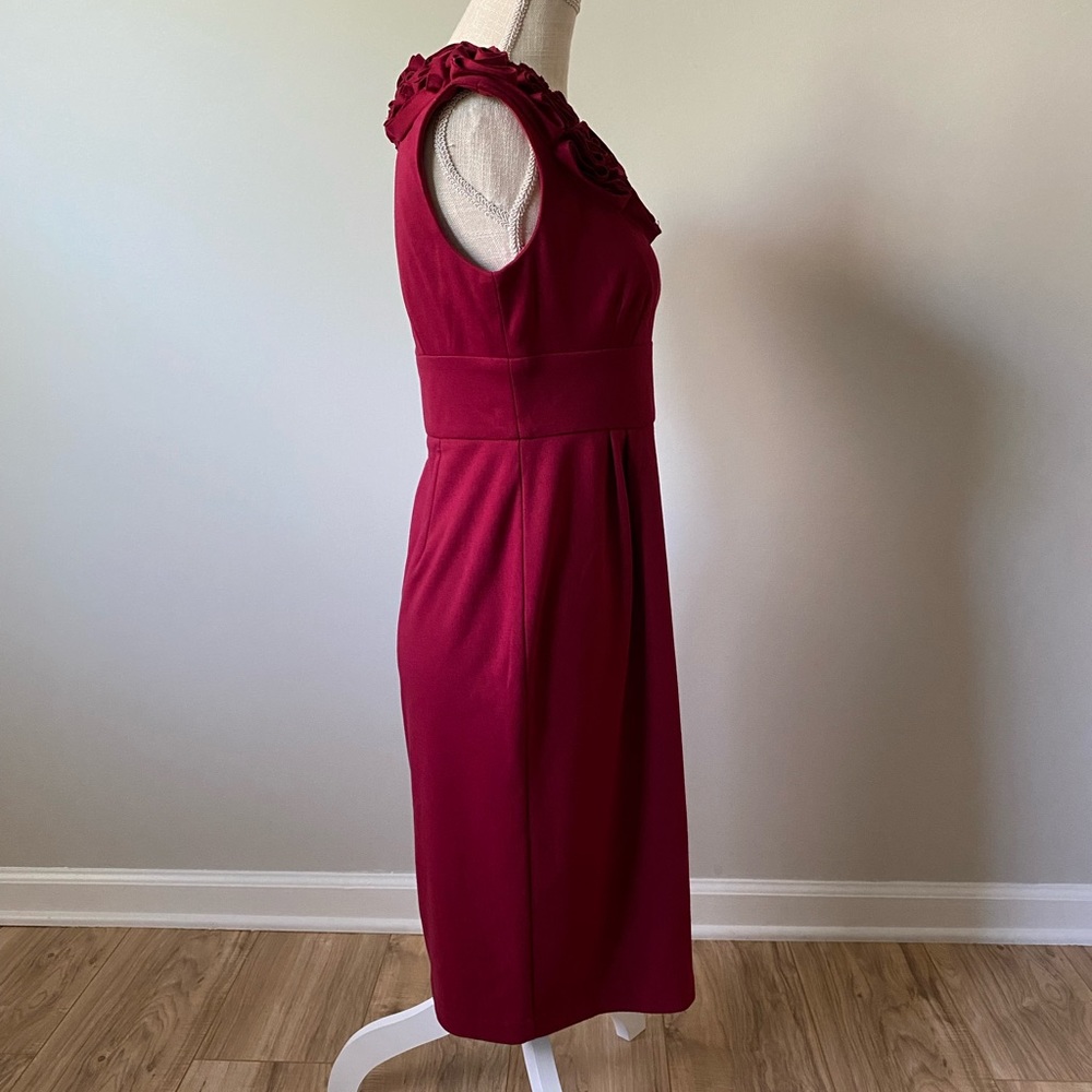 Rosette Sheath Dress - Picture 3 of 8
